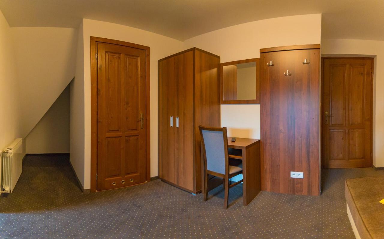 U Hanki Ciche Male Exterior photo